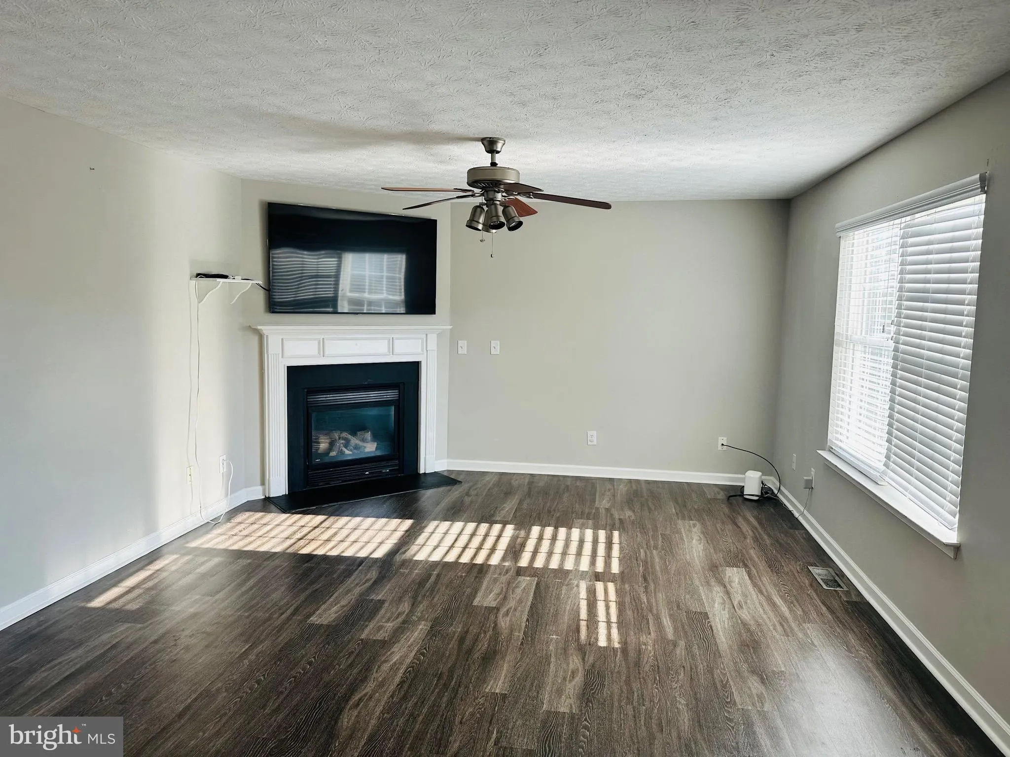 Winchester, Virginia 22602, United States, 3 Bedrooms Bedrooms, ,3 BathroomsBathrooms,Residential,Active,190834