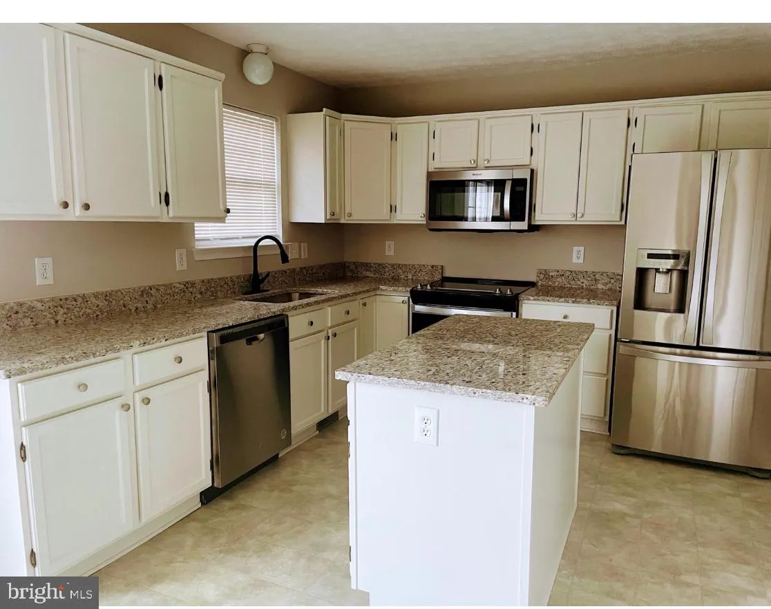 Winchester, Virginia 22602, United States, 3 Bedrooms Bedrooms, ,3 BathroomsBathrooms,Residential,Active,190834