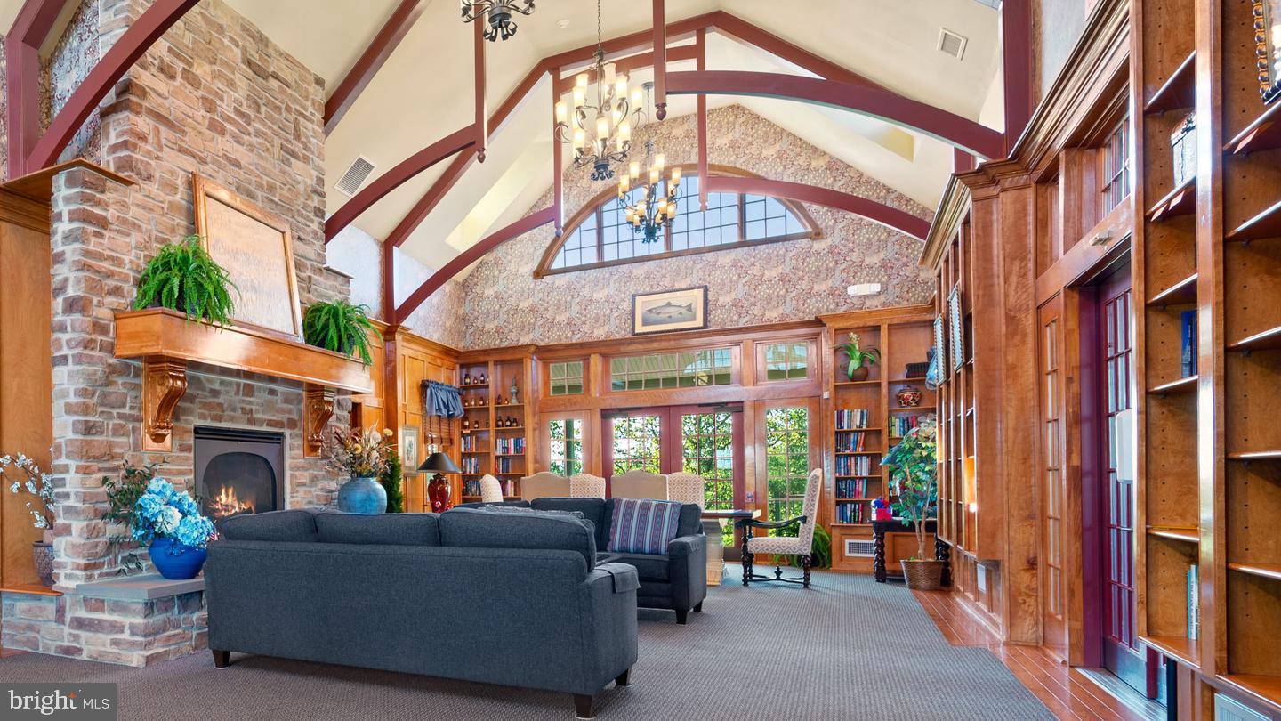 VILLAGES AT HILLVIEW - Residential