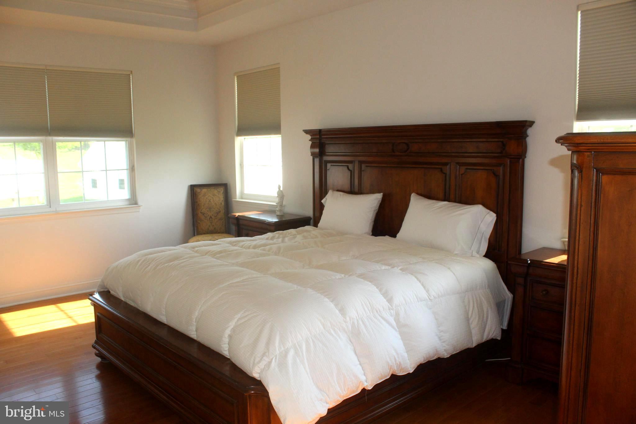 VILLAGES AT HILLVIEW - Residential