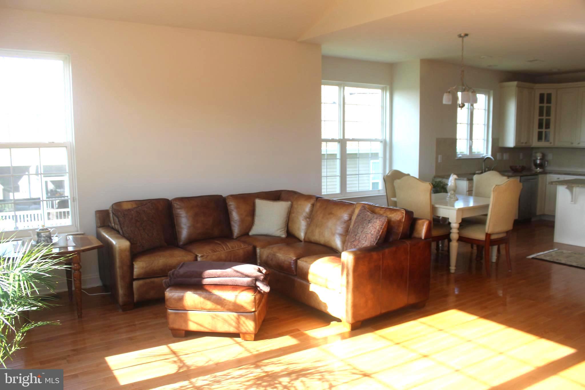 VILLAGES AT HILLVIEW - Residential