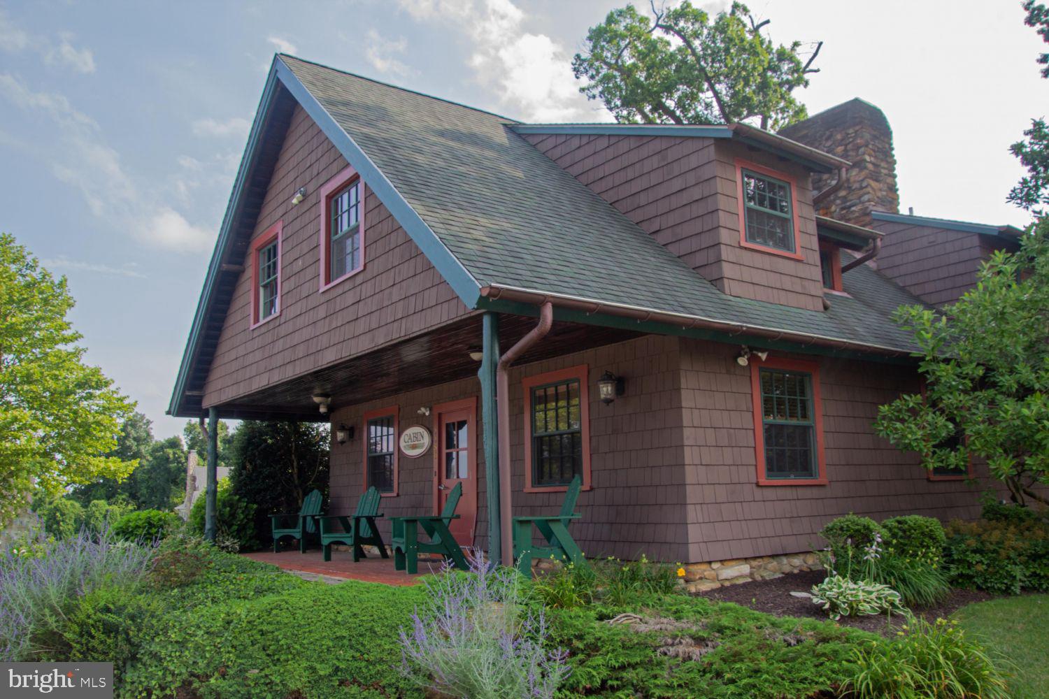 VILLAGES AT HILLVIEW - Residential