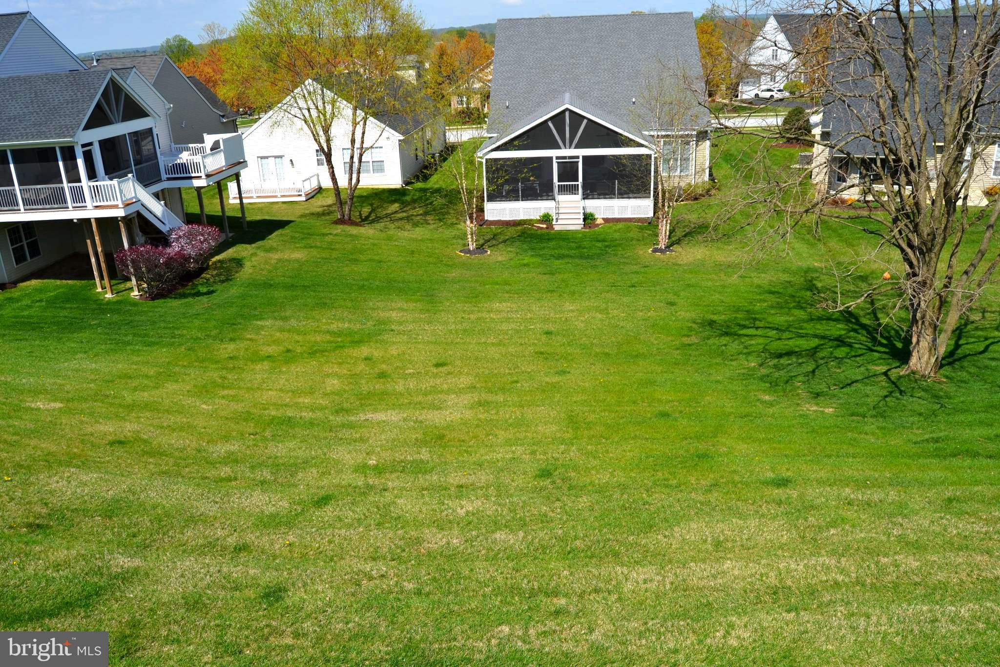 VILLAGES AT HILLVIEW - Residential