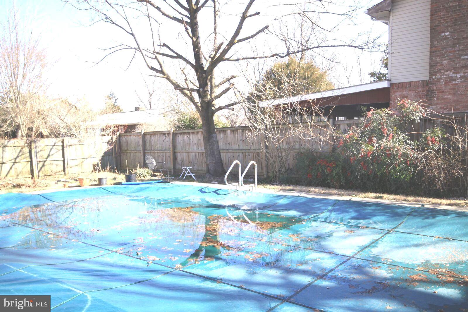 TANTALLON SQUARE - Residential