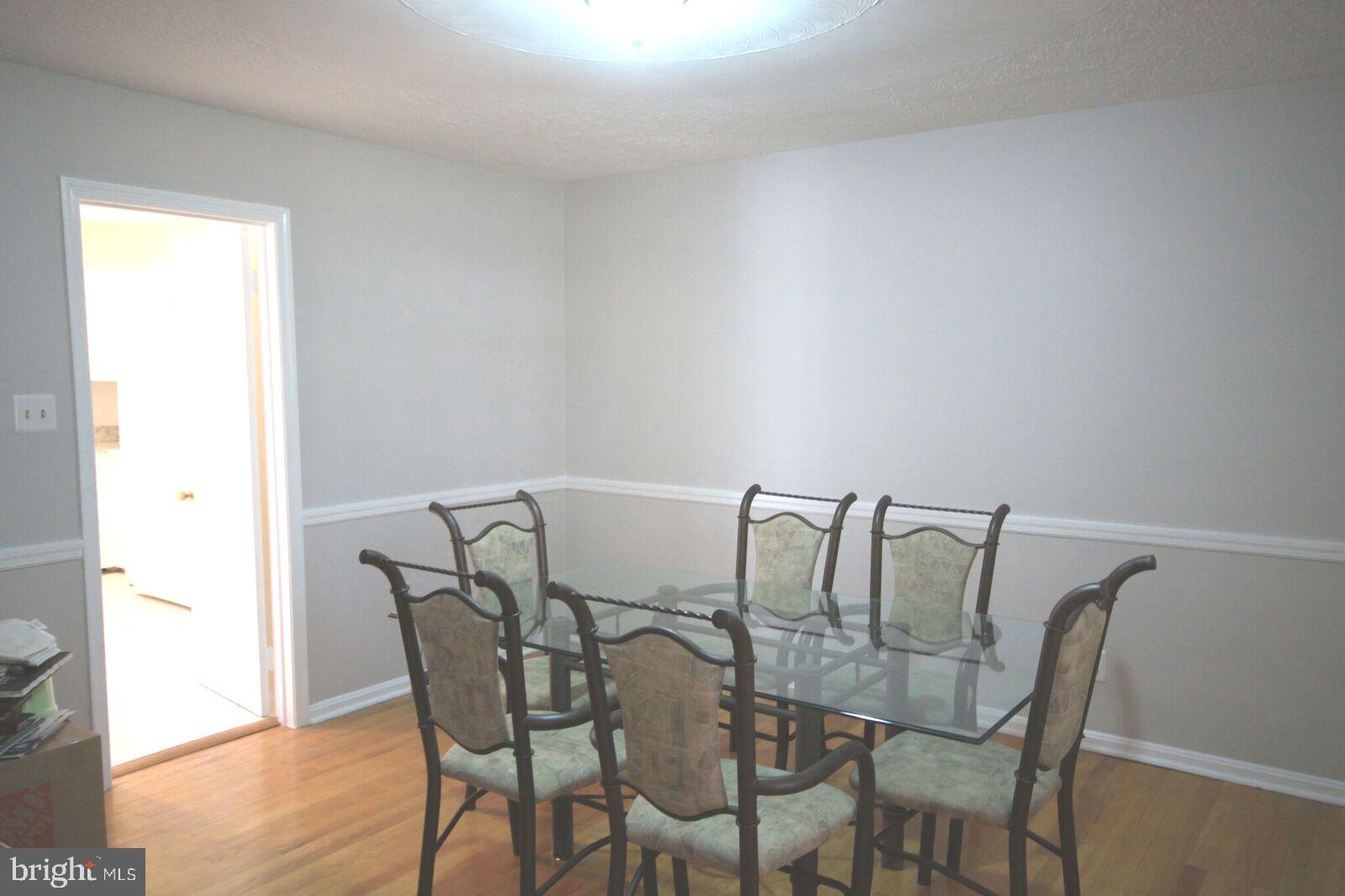 TANTALLON SQUARE - Residential