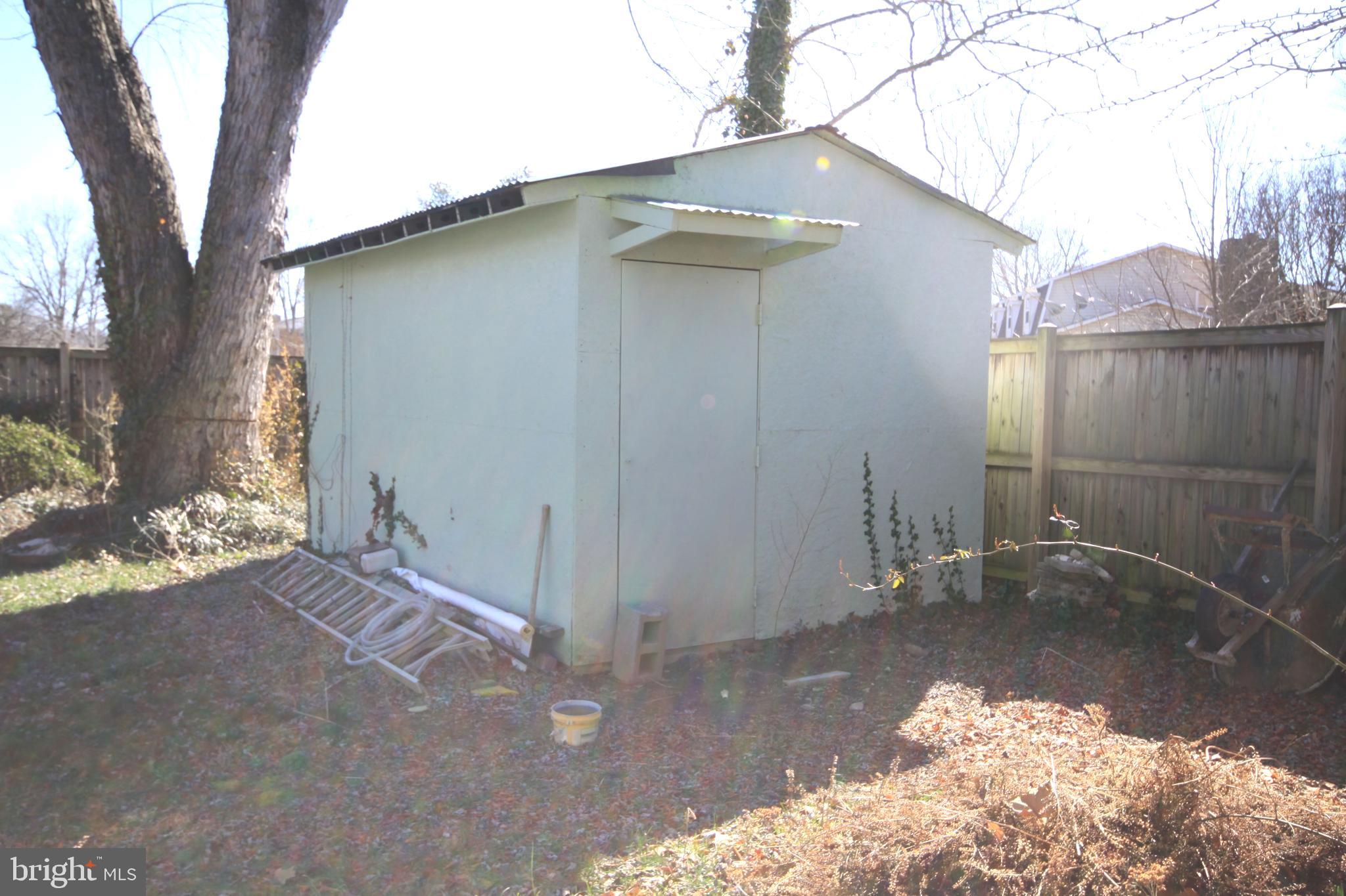 TANTALLON SQUARE - Residential