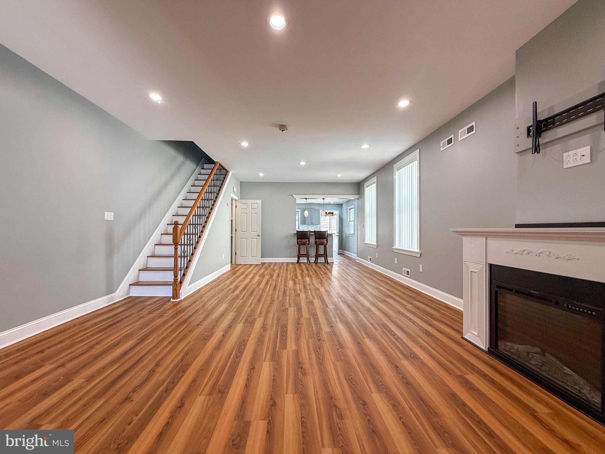 SHARON HILL - Residential