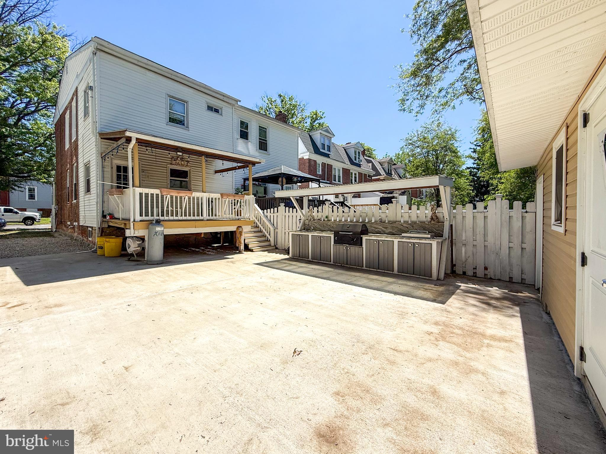 SHARON HILL - Residential