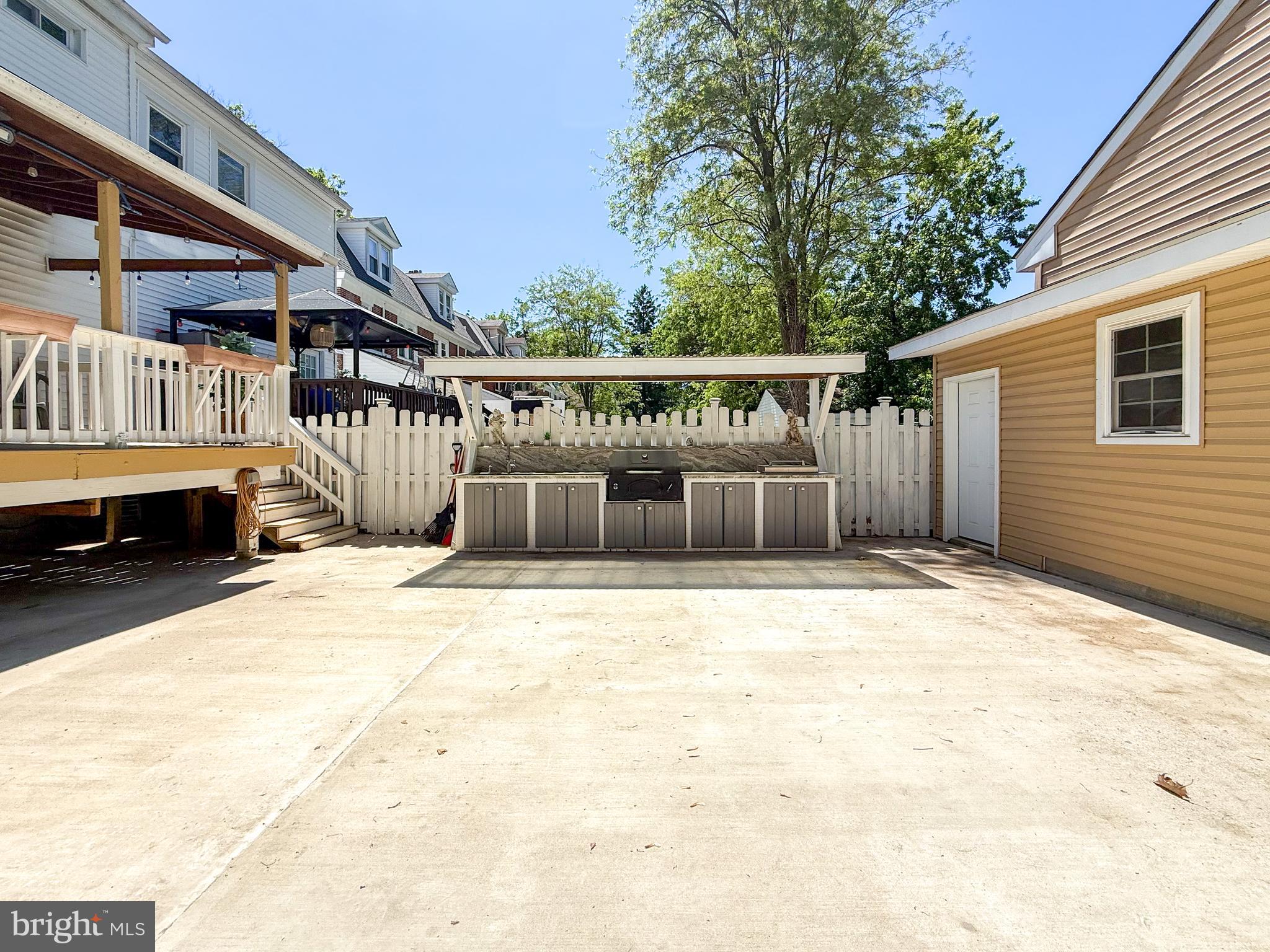 SHARON HILL - Residential