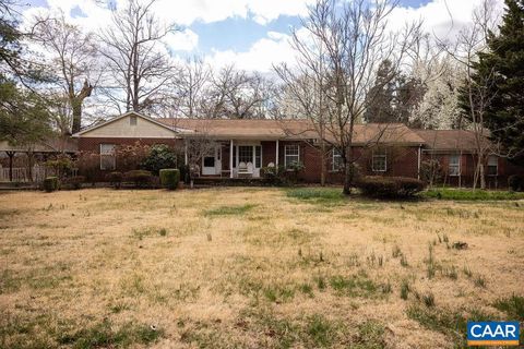 Homes For Sale - 5705 Louisa Rd Rd<br/> Albemarle County, KESWICK, VA 22947