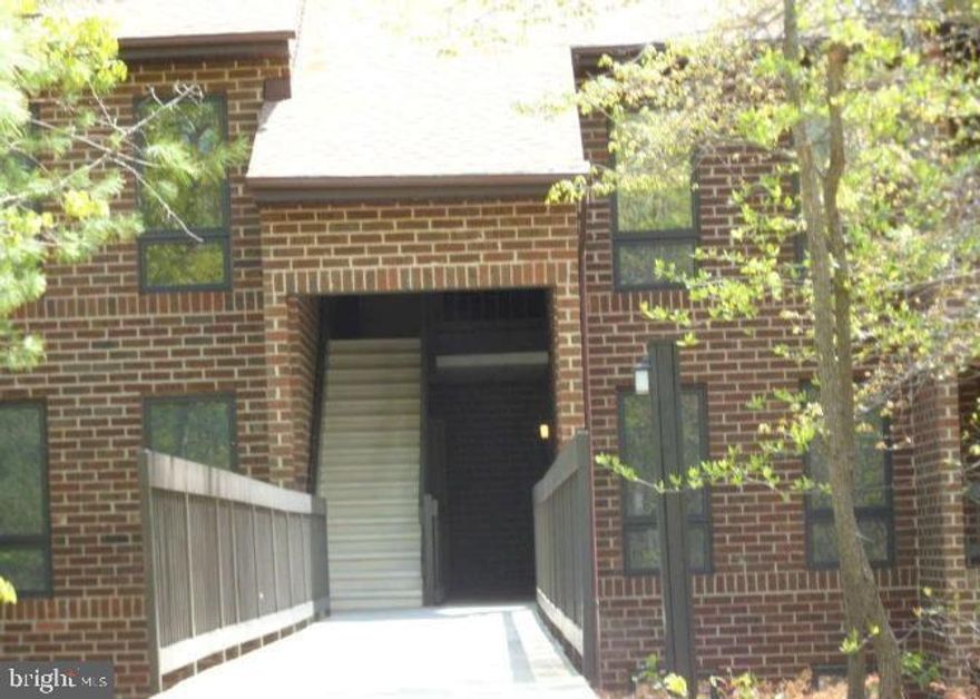 Well Maintained Top Level Condo Available in Wildewood!  Two Spacious Bedrooms, 1 1/2 Baths; Washer/Dryer Included;  Relax on the Balcony; Backs to Trees.  Conveniently Located to Restaurants, Shopping, and More!  Minutes to PAX NAS!  Water, Sewer, & Trash included in the Condo Fees.   See it Today!