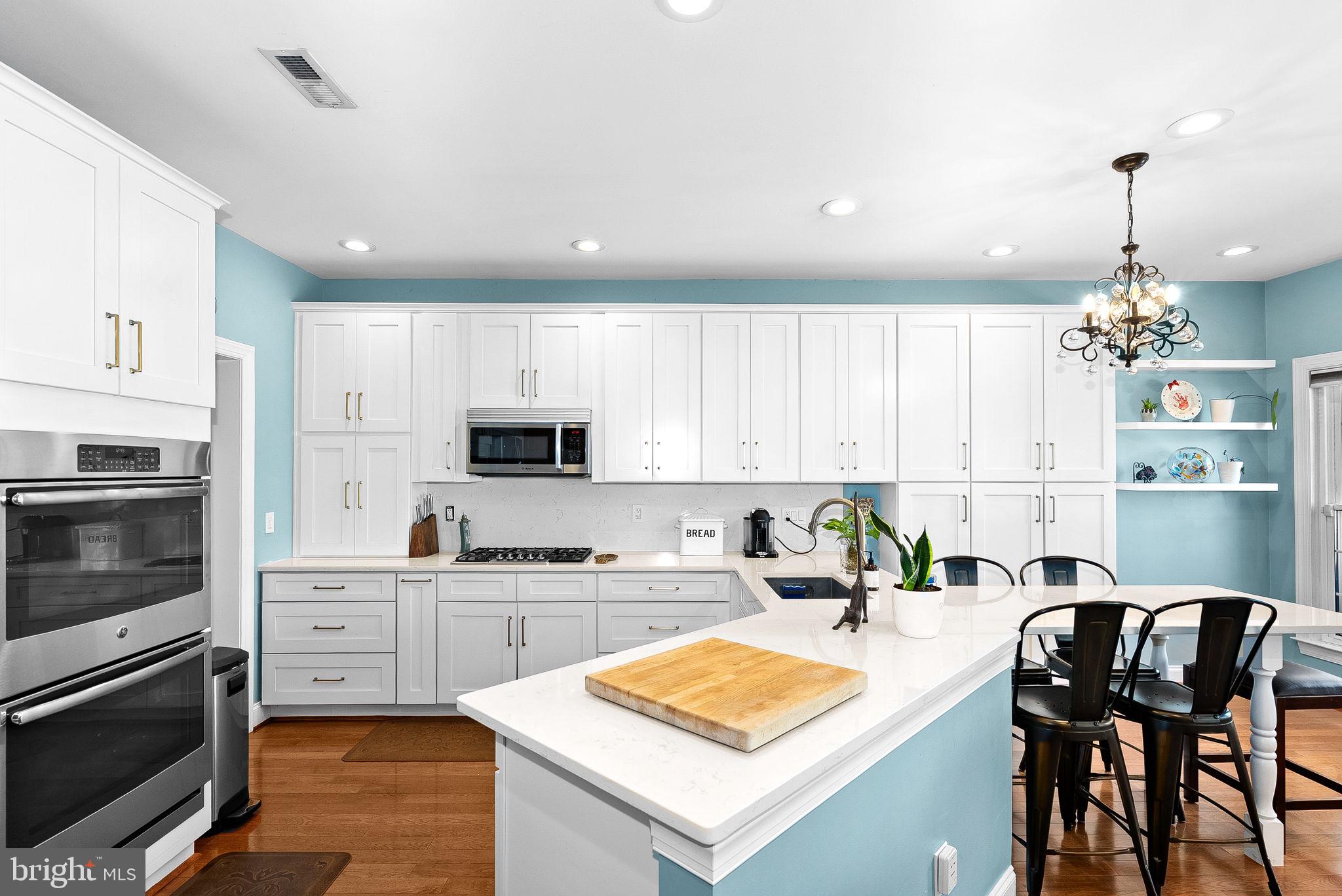 BELMONT COUNTRY CLUB - Residential