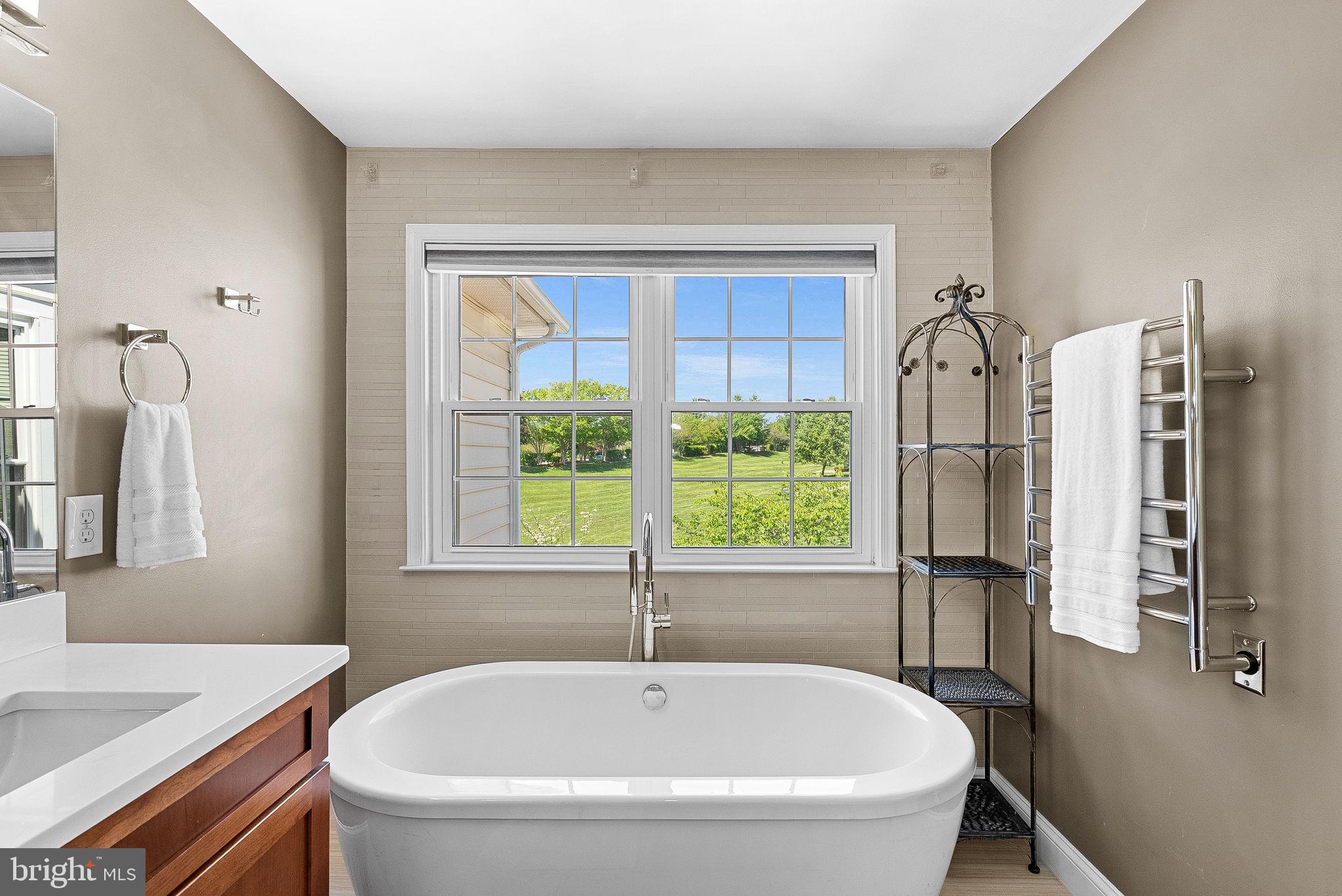 BELMONT COUNTRY CLUB - Residential