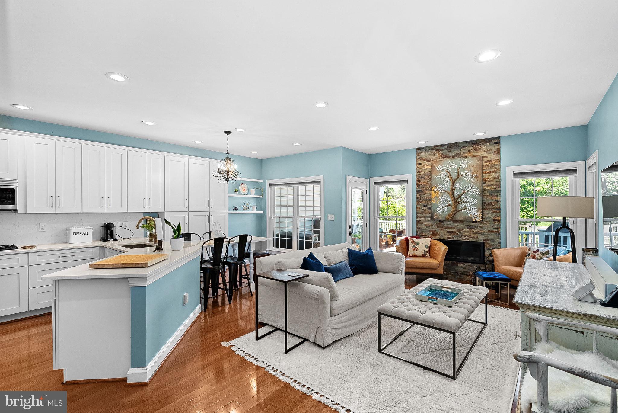 BELMONT COUNTRY CLUB - Residential