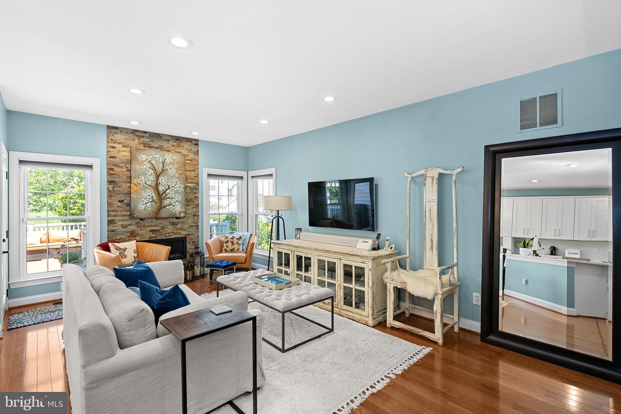 BELMONT COUNTRY CLUB - Residential