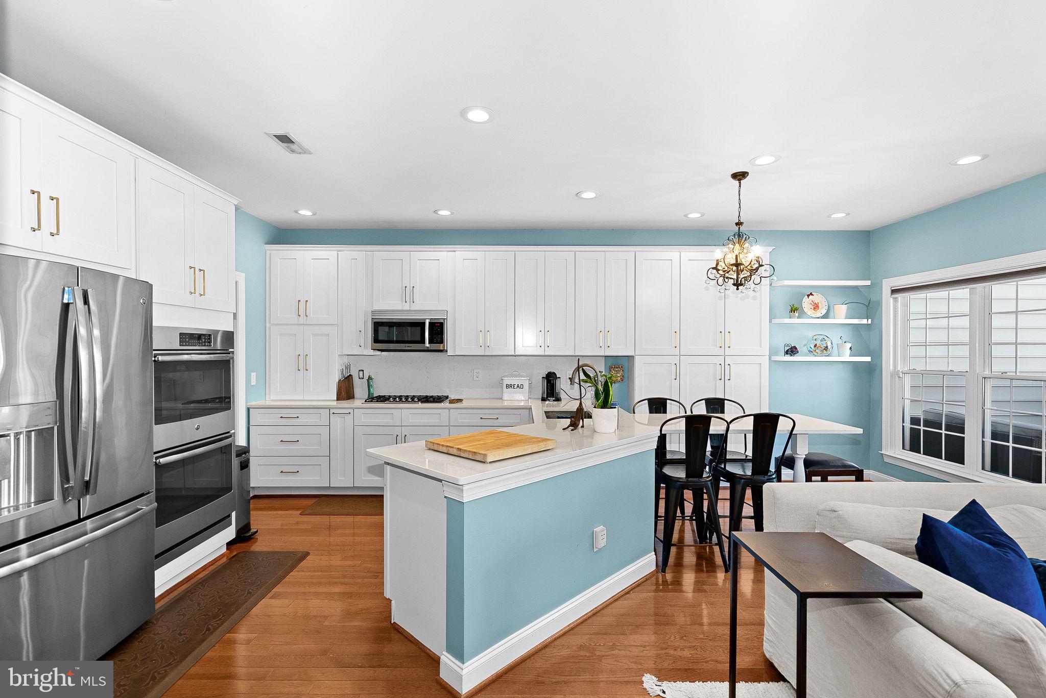 BELMONT COUNTRY CLUB - Residential