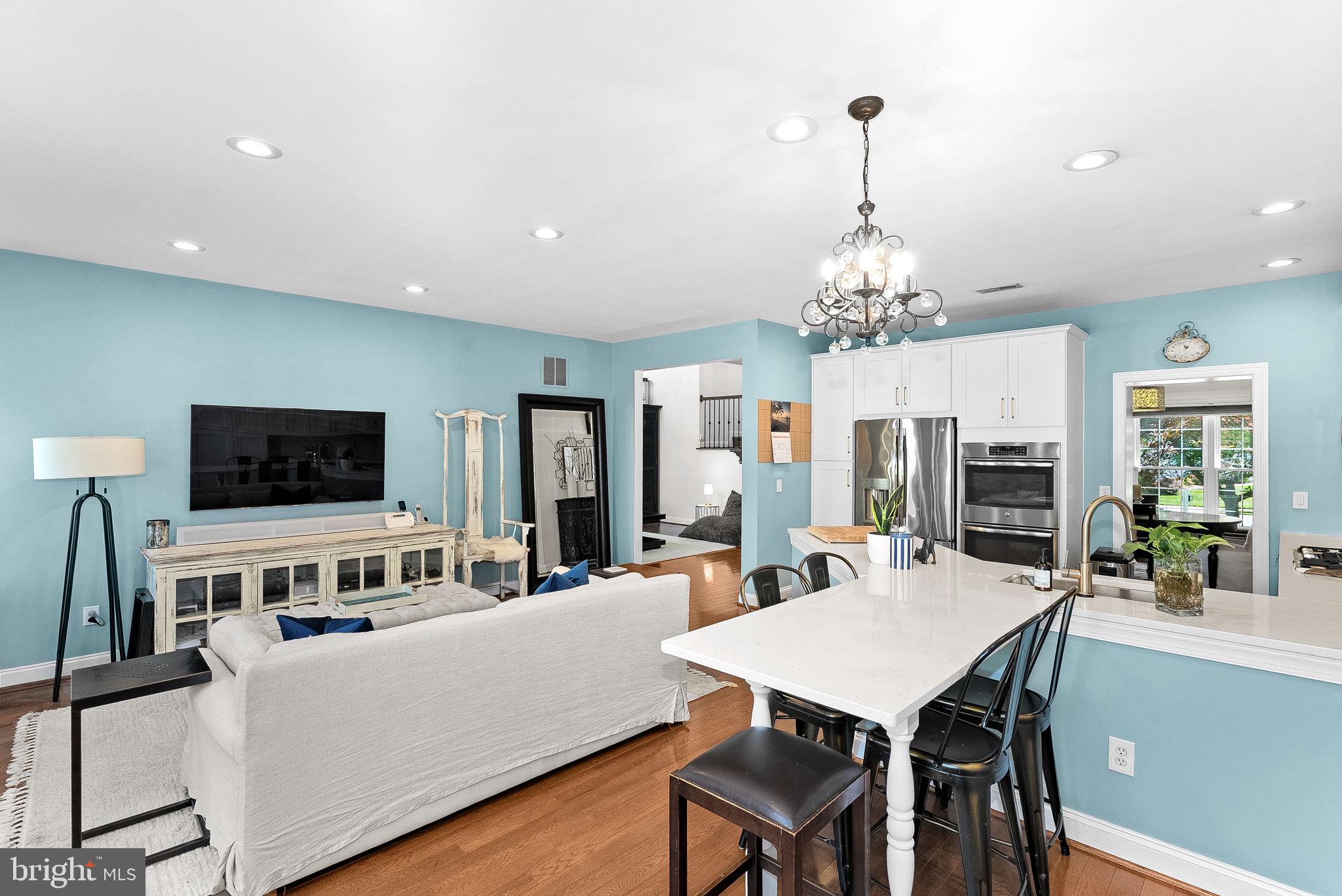 BELMONT COUNTRY CLUB - Residential
