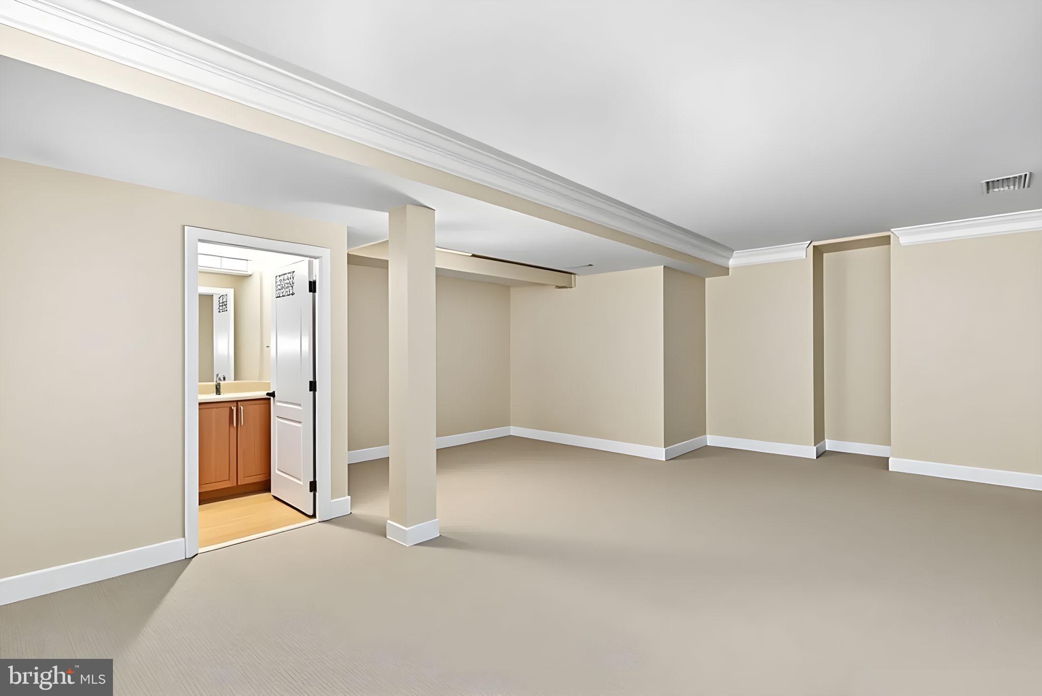 BELMONT COUNTRY CLUB - Residential
