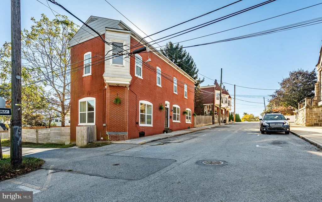 Photo of 101 Chestnut Street, PARKESBURG, PA 19365 (MLS # PACT2107654)