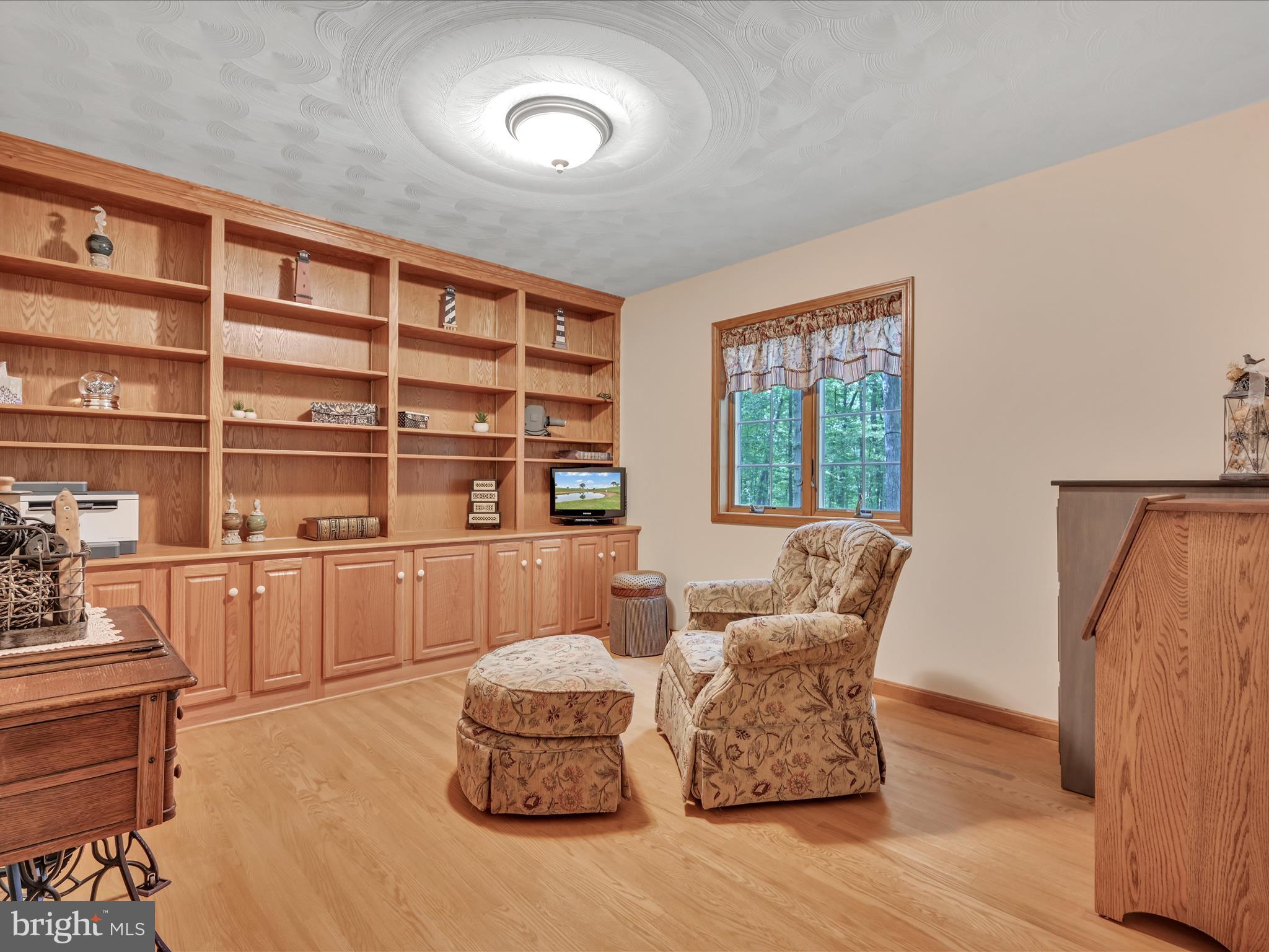 SHIPPENSBURG - Residential