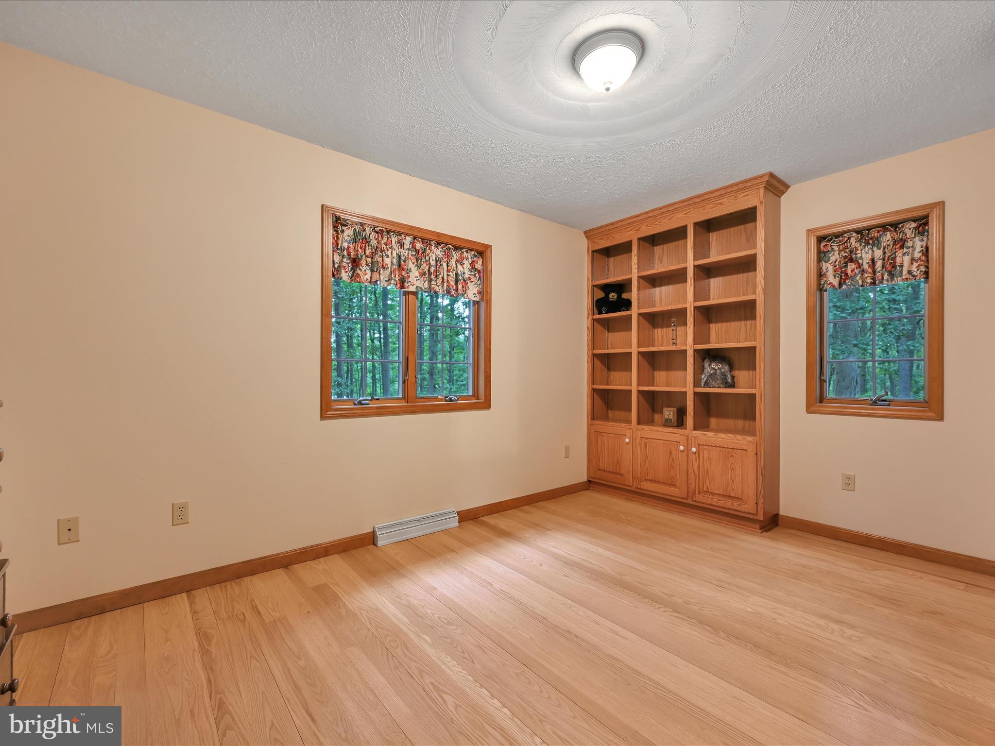 SHIPPENSBURG - Residential