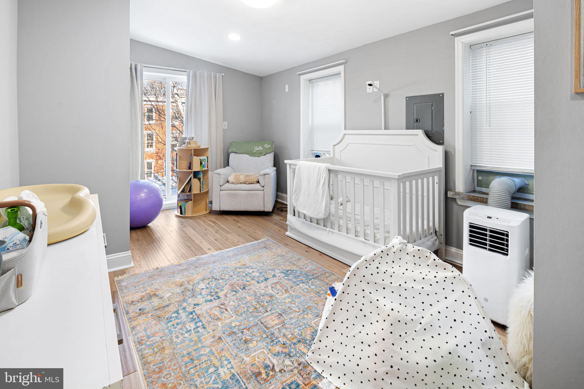 FAIRMOUNT - Residential