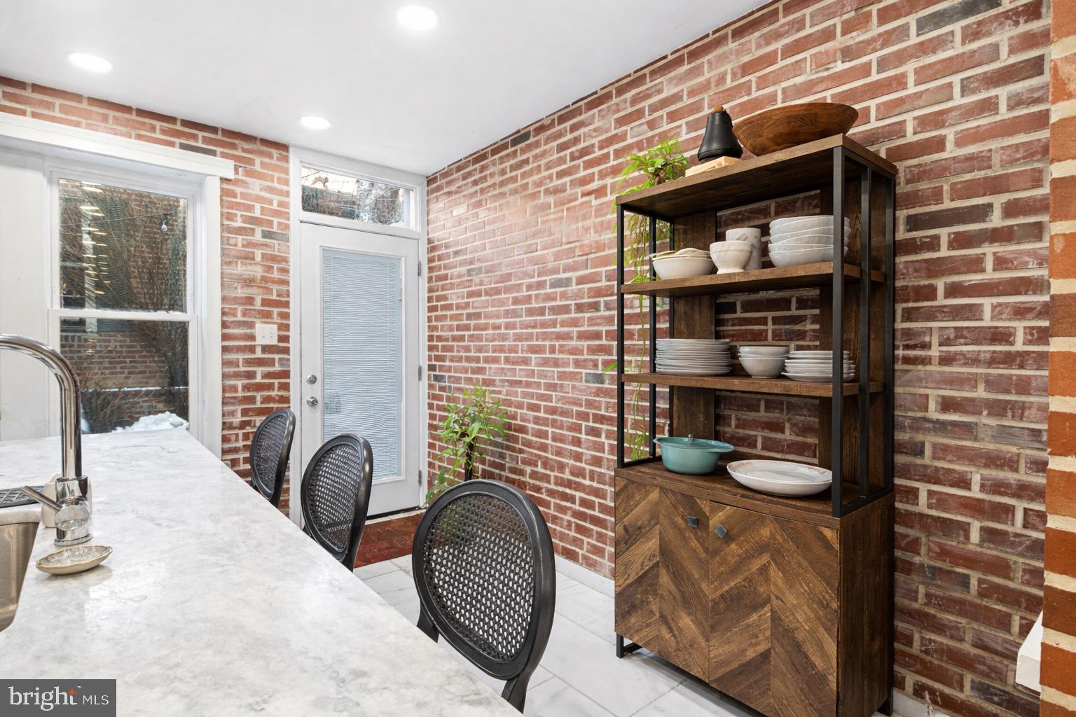 FAIRMOUNT - Residential