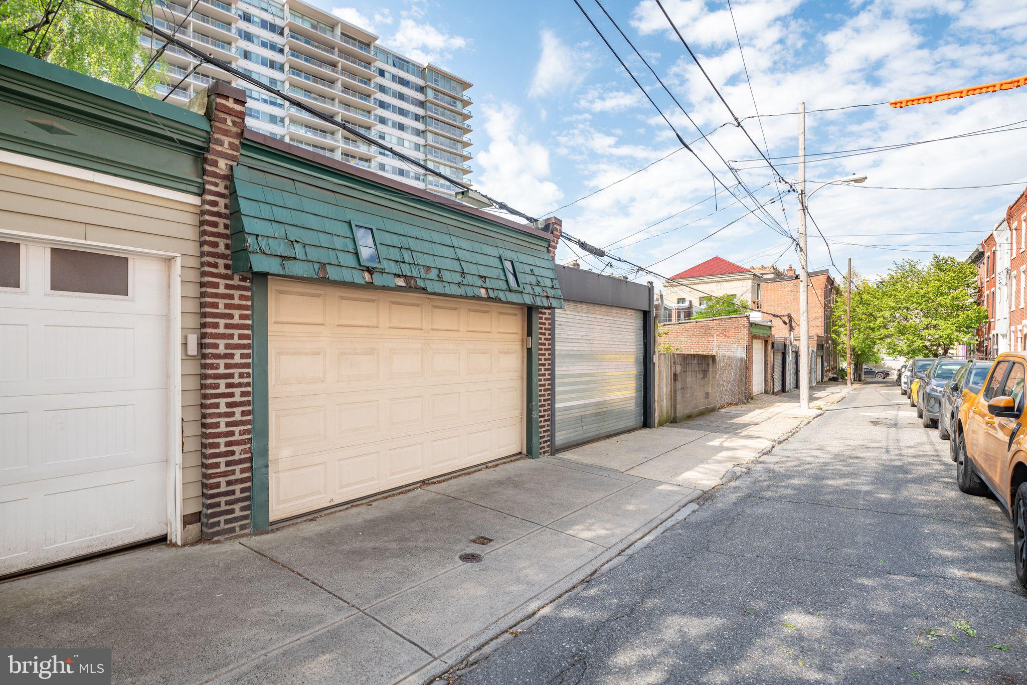 FAIRMOUNT - Residential