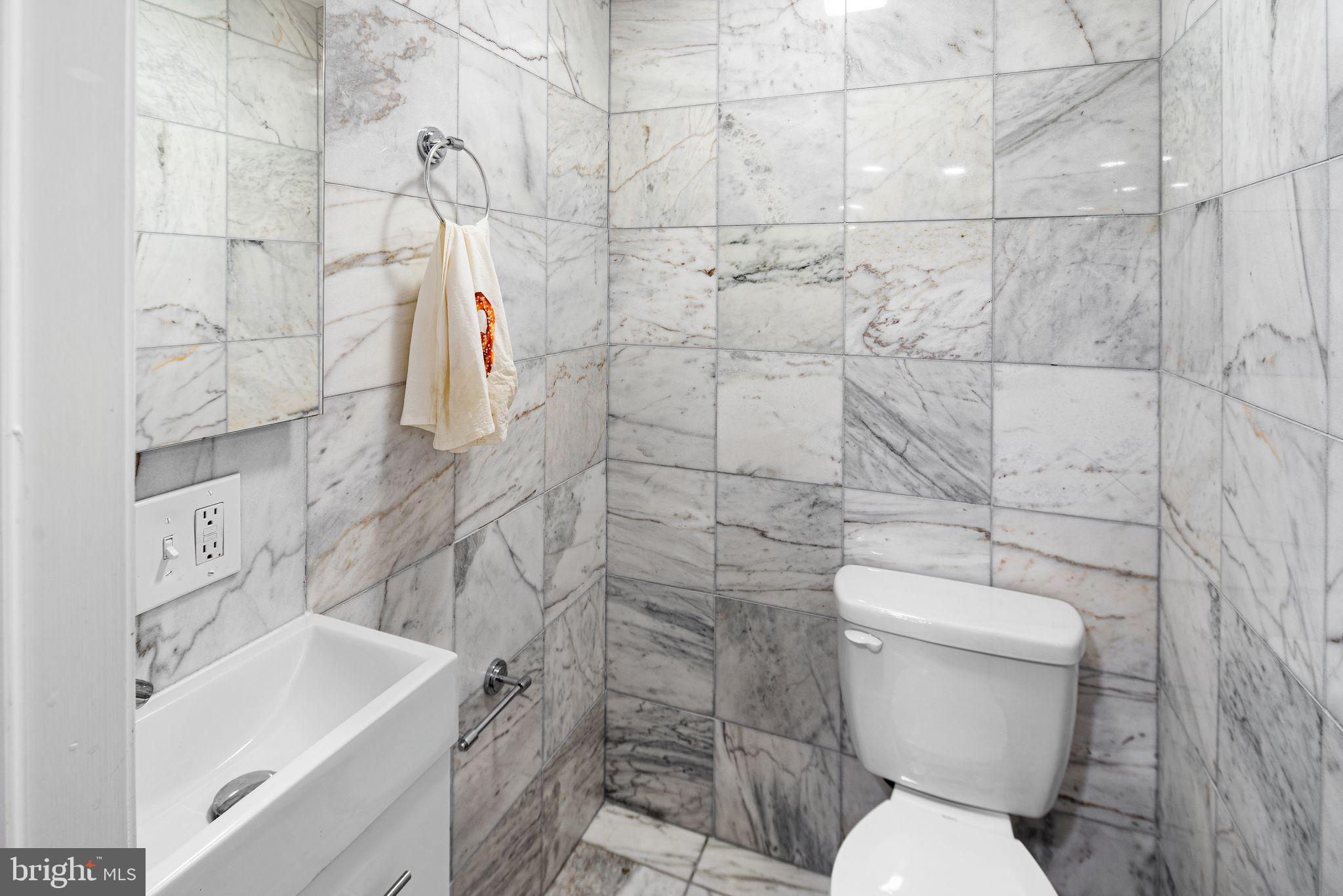 FAIRMOUNT - Residential