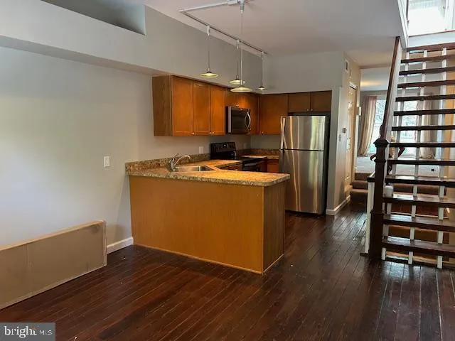 Wilmington, Delaware 19806, United States, 2 Bedrooms Bedrooms, ,2 BathroomsBathrooms,Residential,Pending,122840