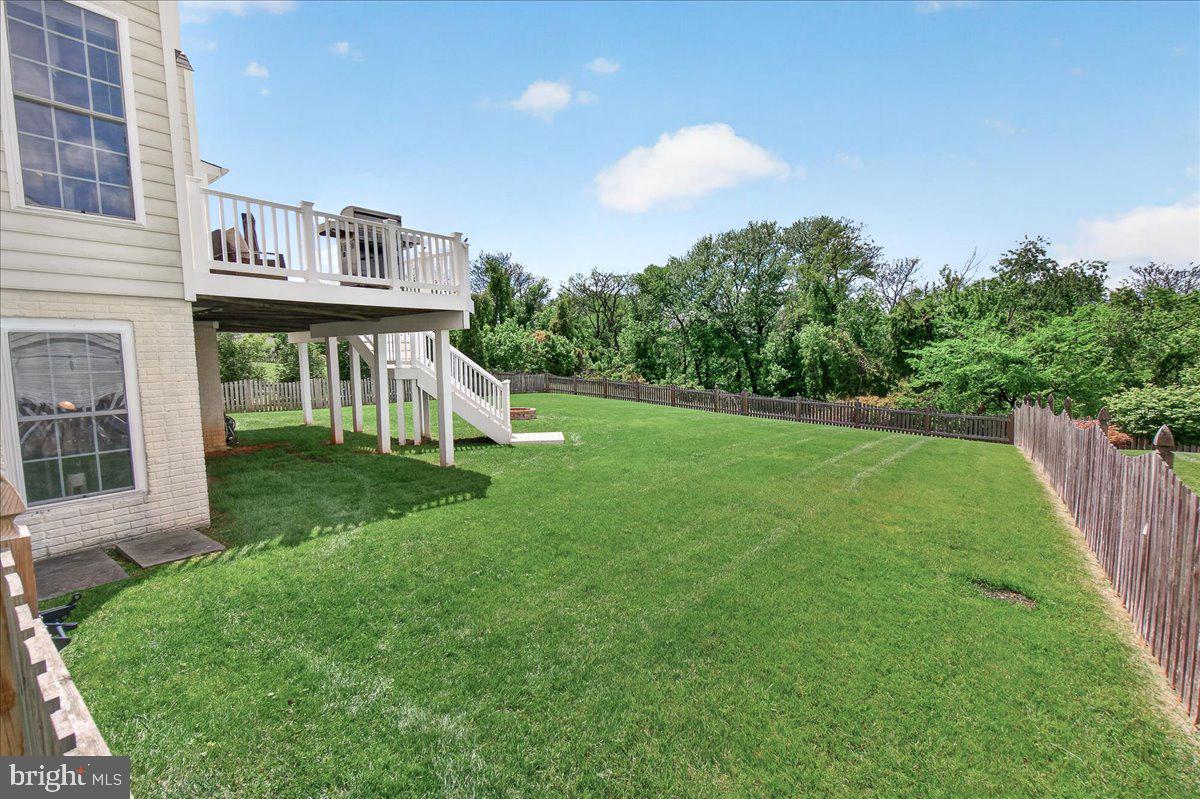 WHISPERING CREEK - Residential