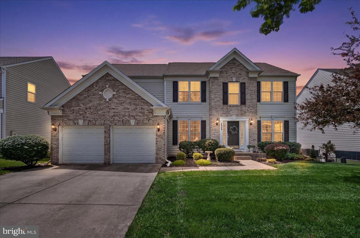 WHISPERING CREEK - Residential