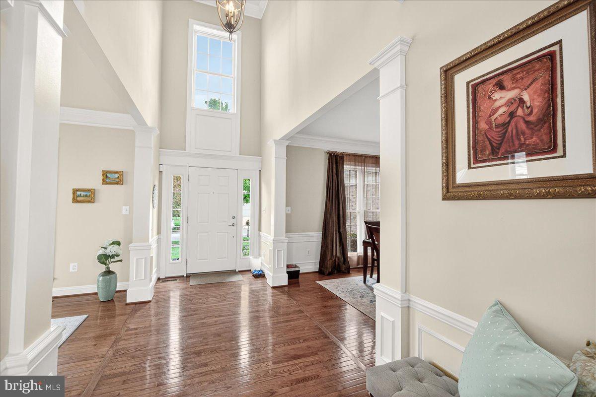 WHISPERING CREEK - Residential