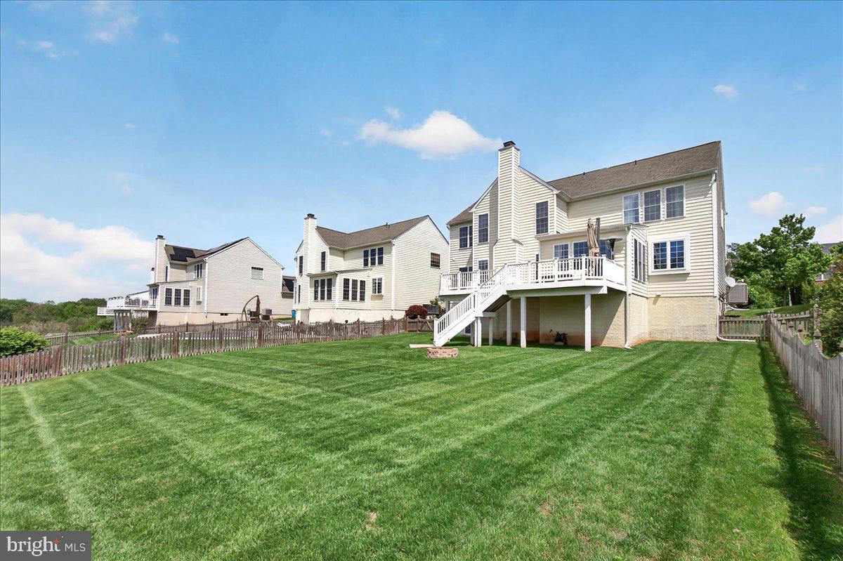 WHISPERING CREEK - Residential