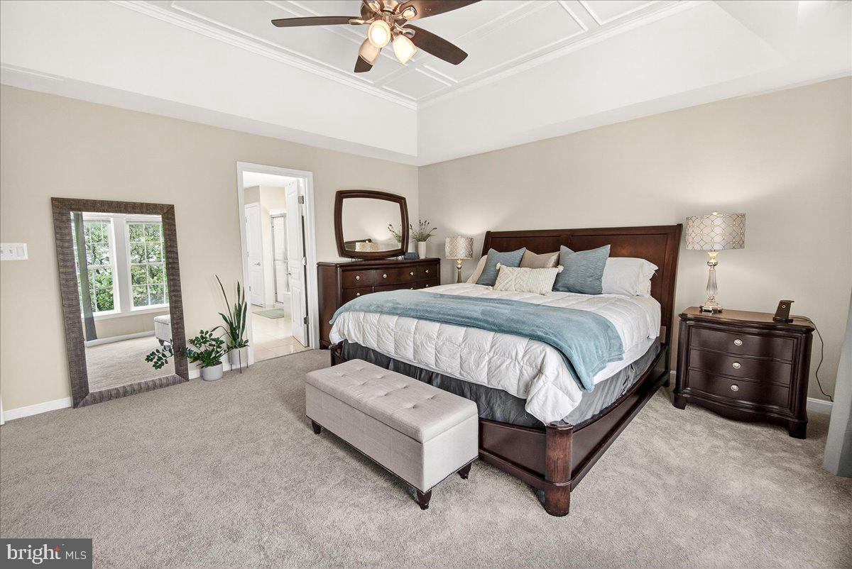 WHISPERING CREEK - Residential