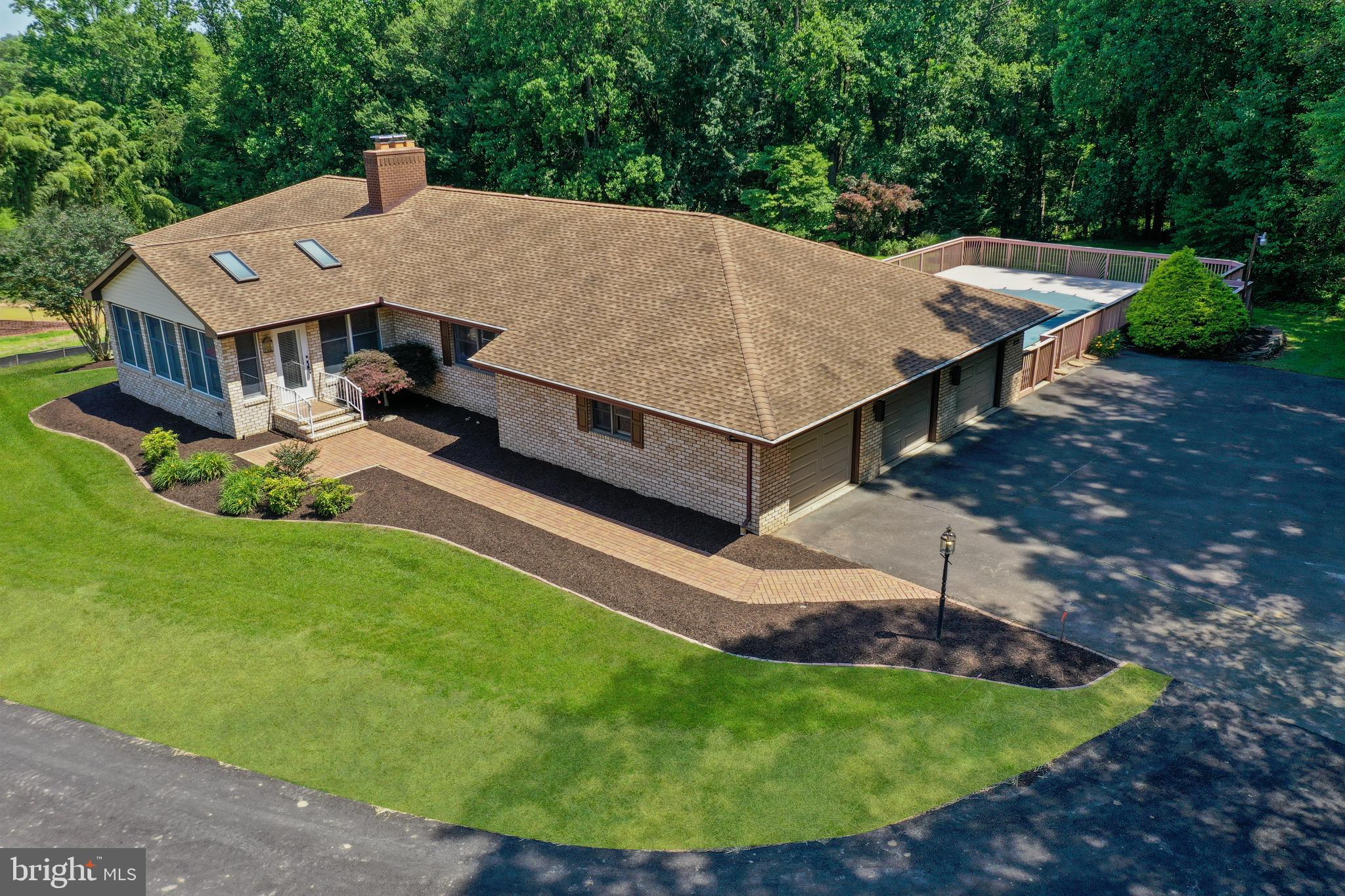 ROBERTS CROSSING - Residential