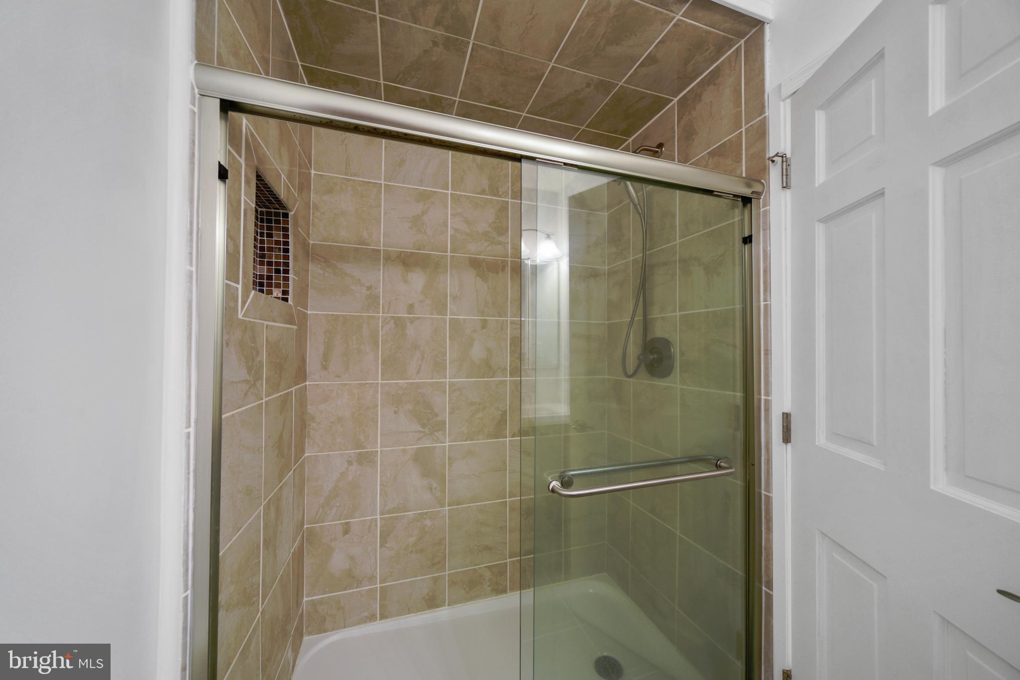 ROBERTS CROSSING - Residential