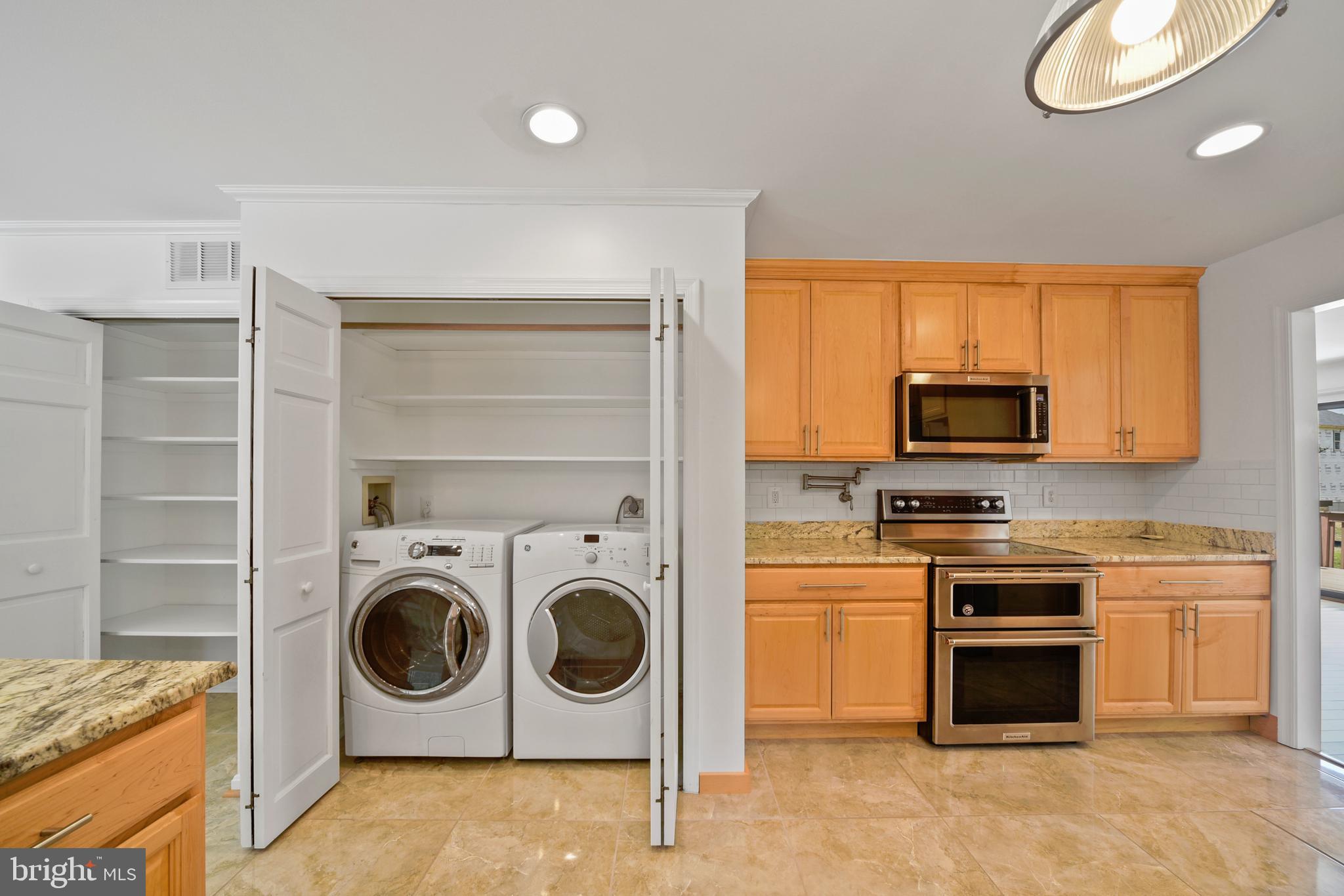 ROBERTS CROSSING - Residential