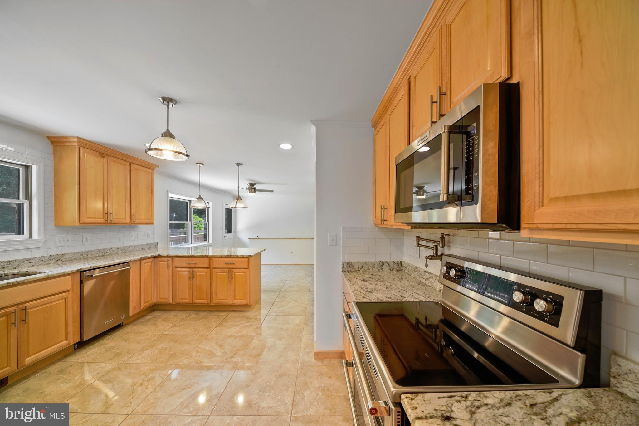 ROBERTS CROSSING - Residential