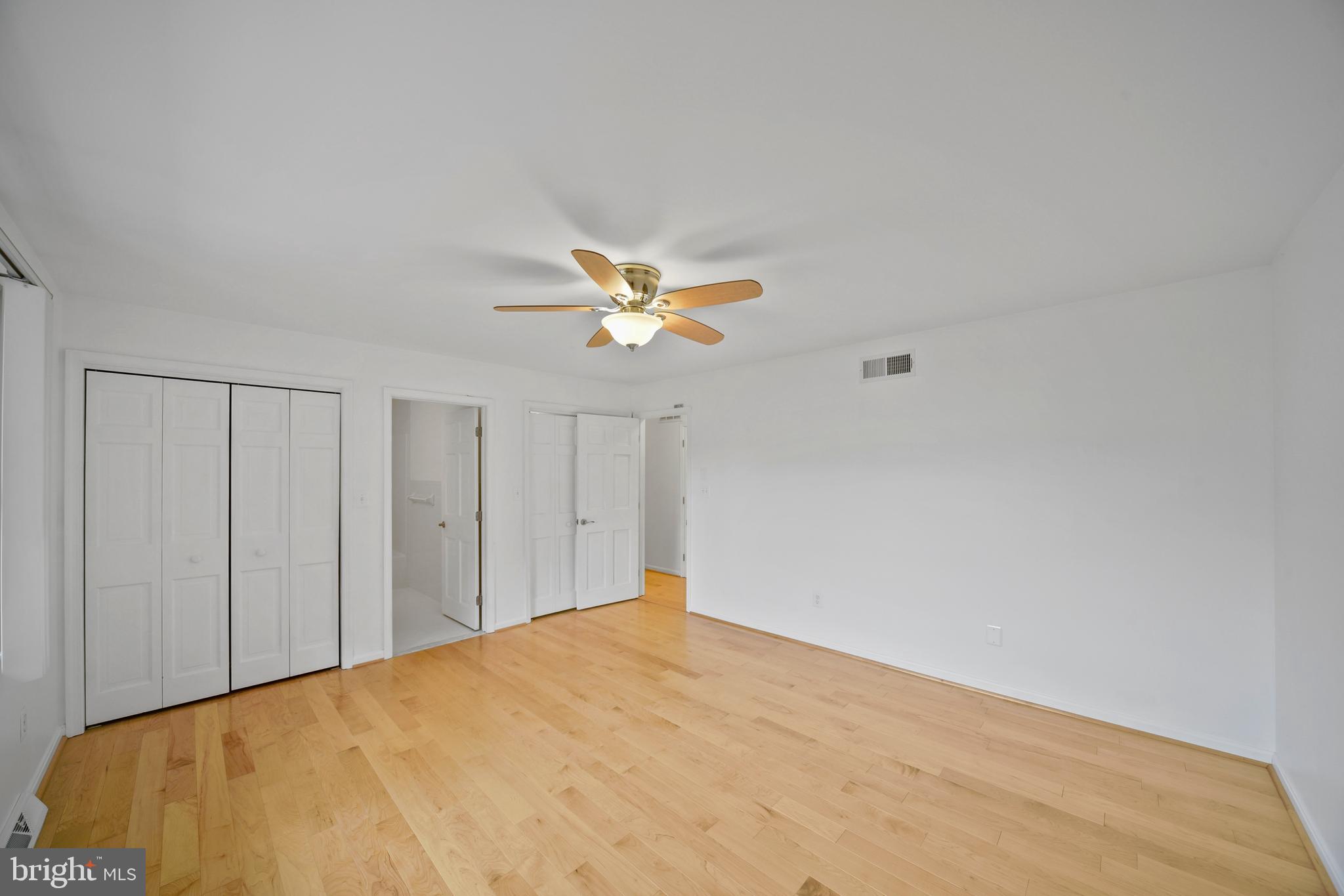 ROBERTS CROSSING - Residential