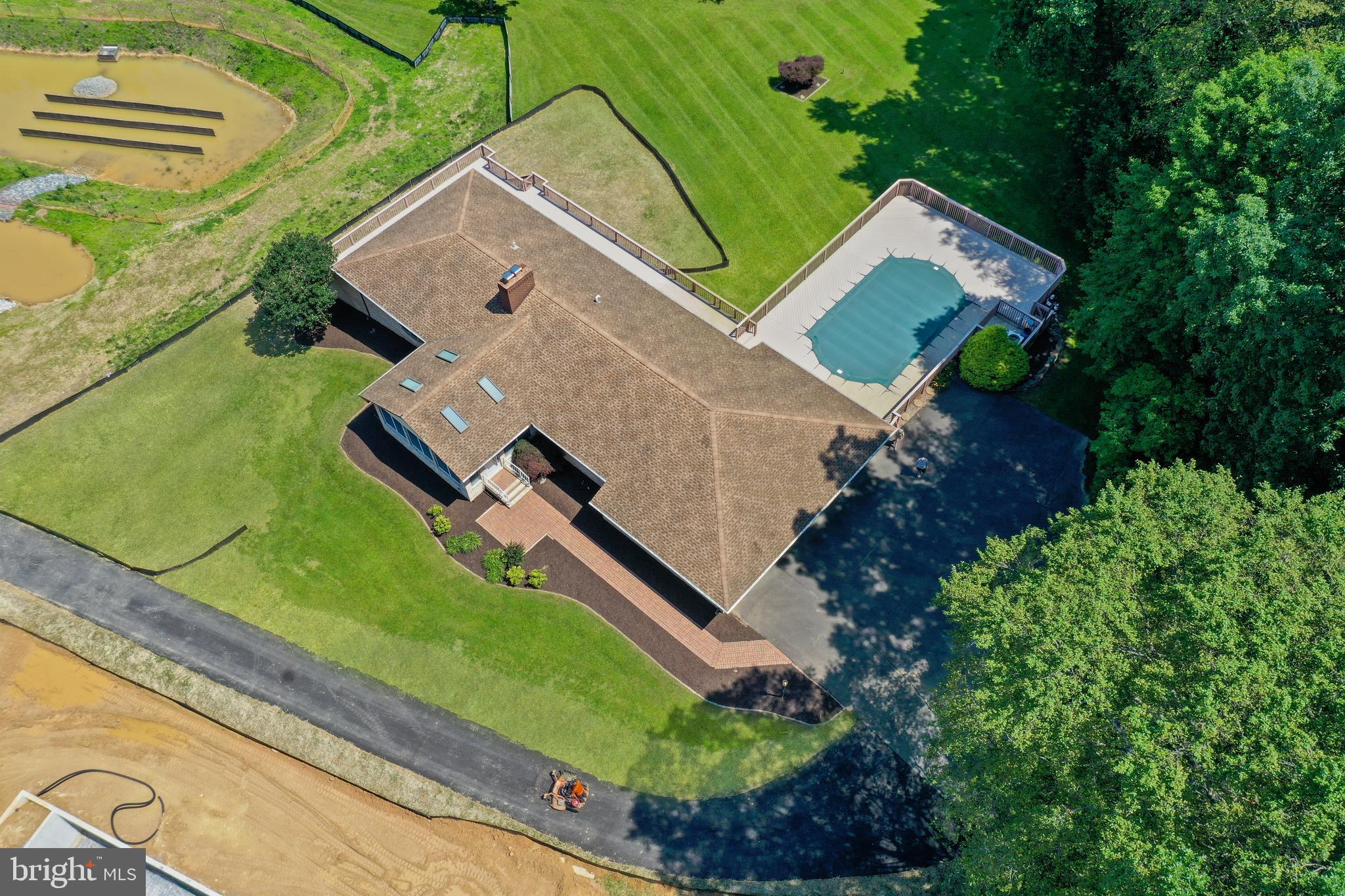 ROBERTS CROSSING - Residential