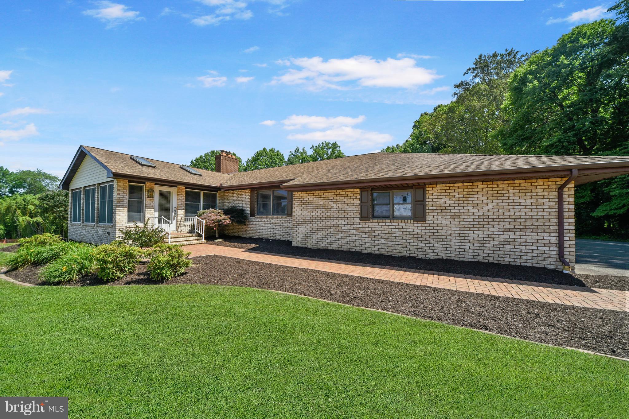 ROBERTS CROSSING - Residential