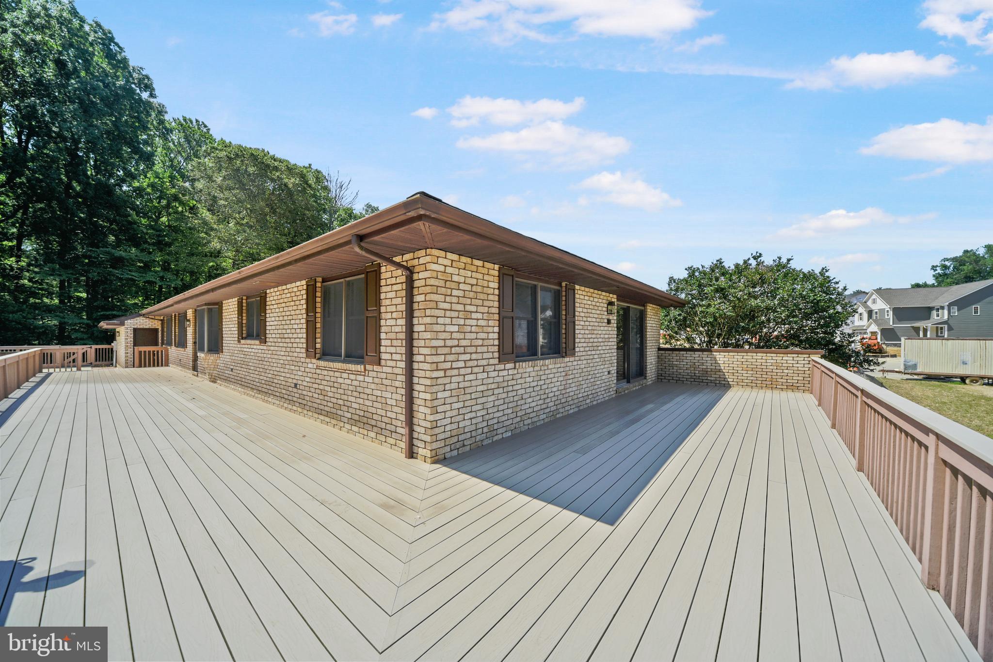 ROBERTS CROSSING - Residential