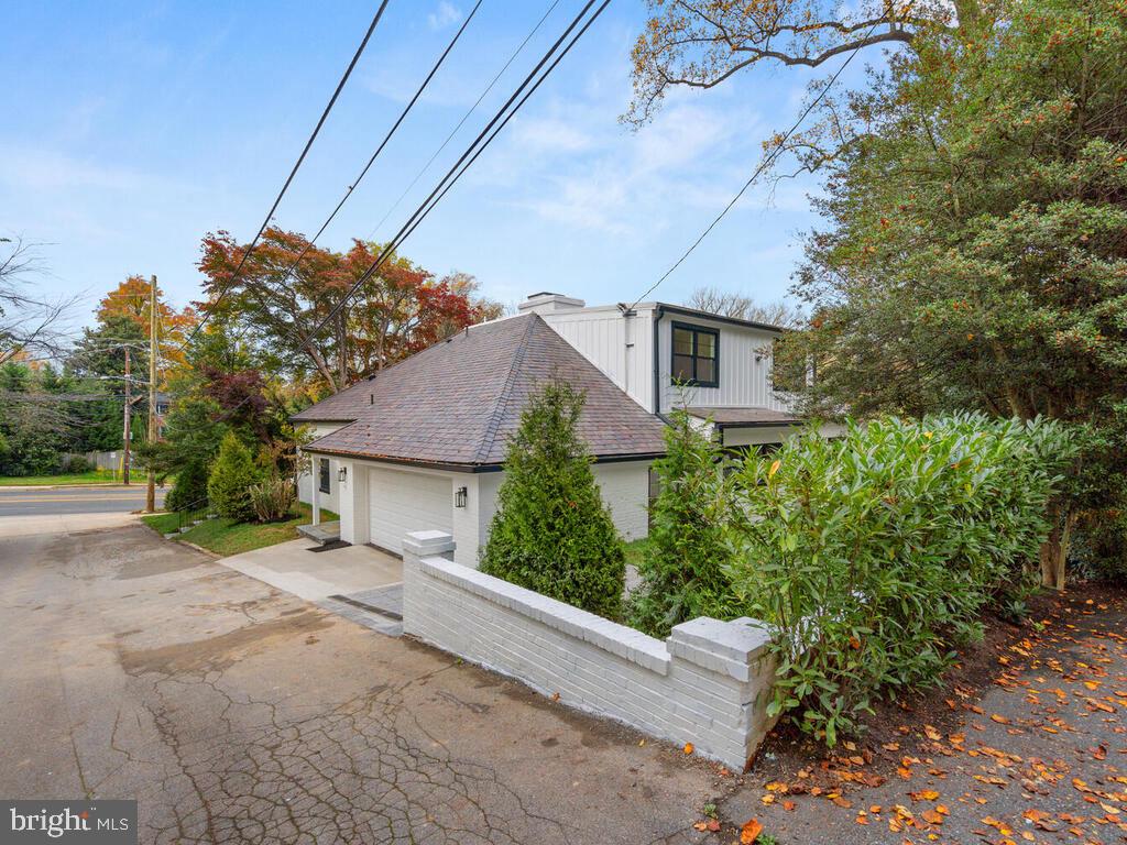 CHEVY CHASE - Residential