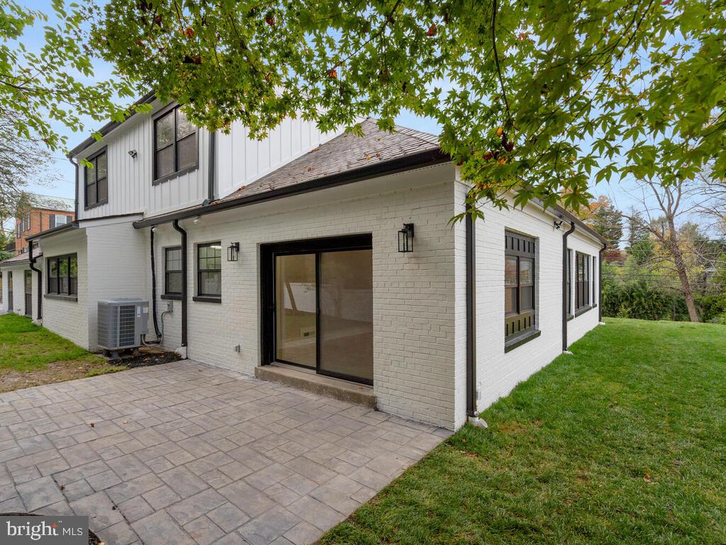 CHEVY CHASE - Residential