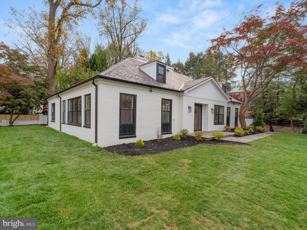 CHEVY CHASE - Residential