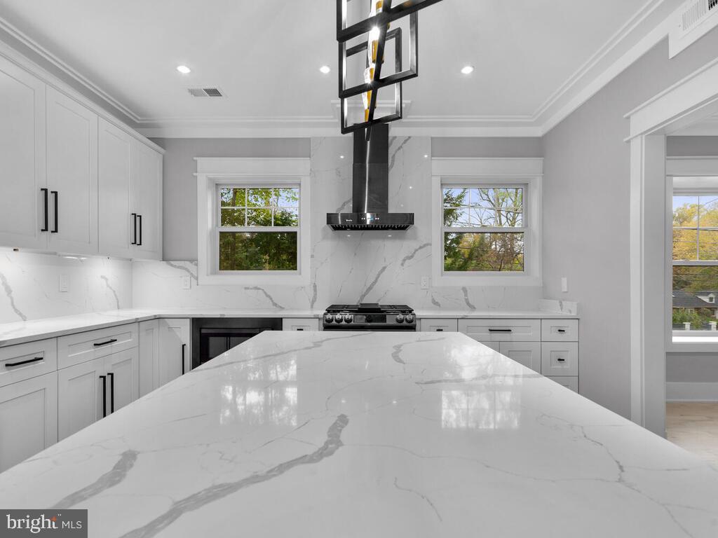 CHEVY CHASE - Residential