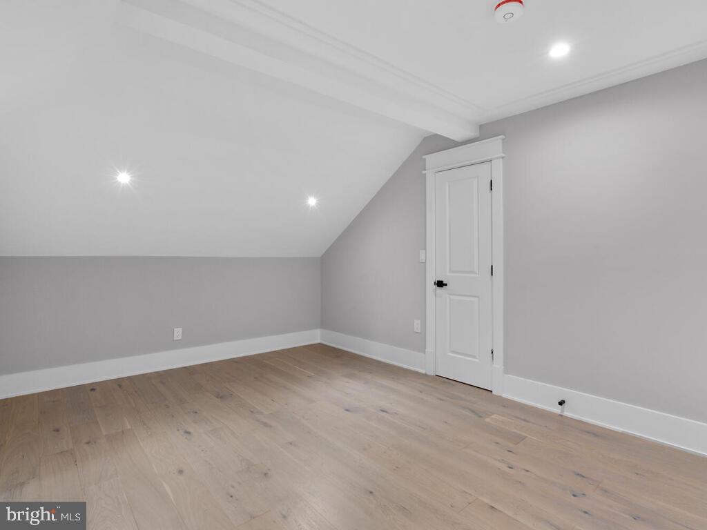 CHEVY CHASE - Residential