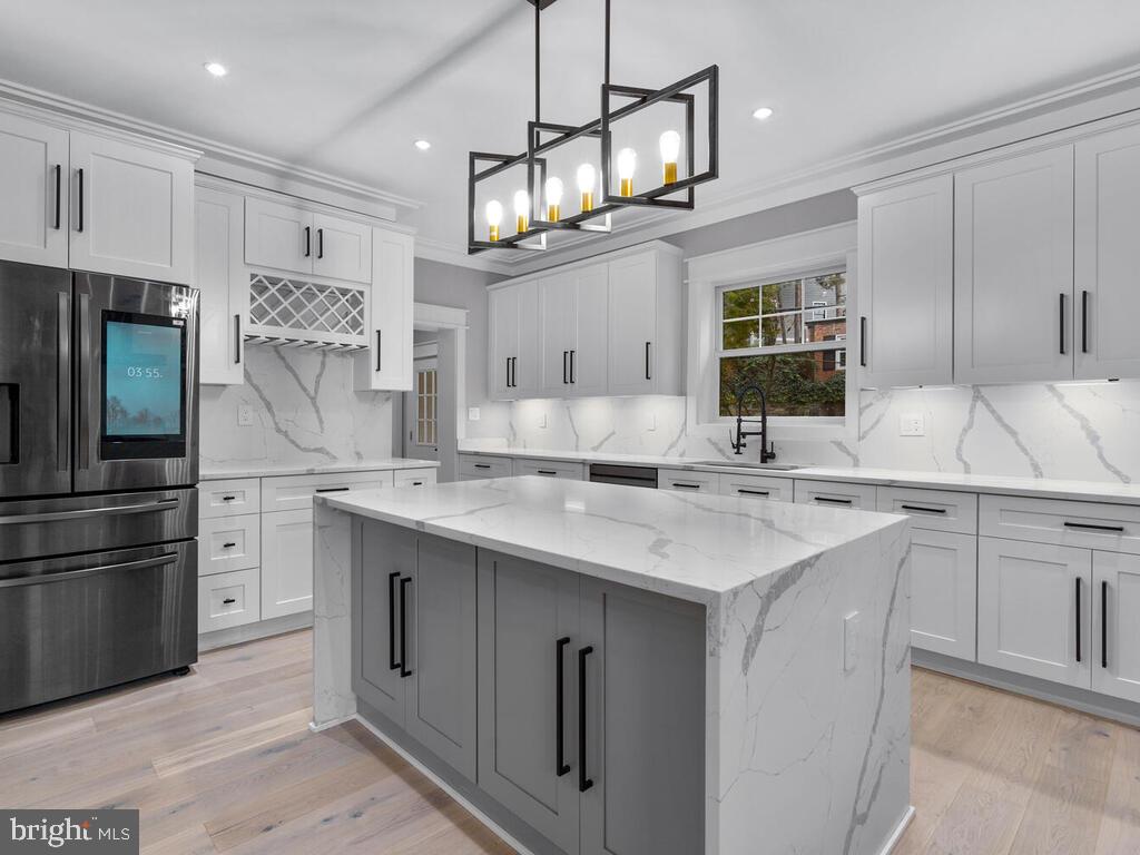 CHEVY CHASE - Residential