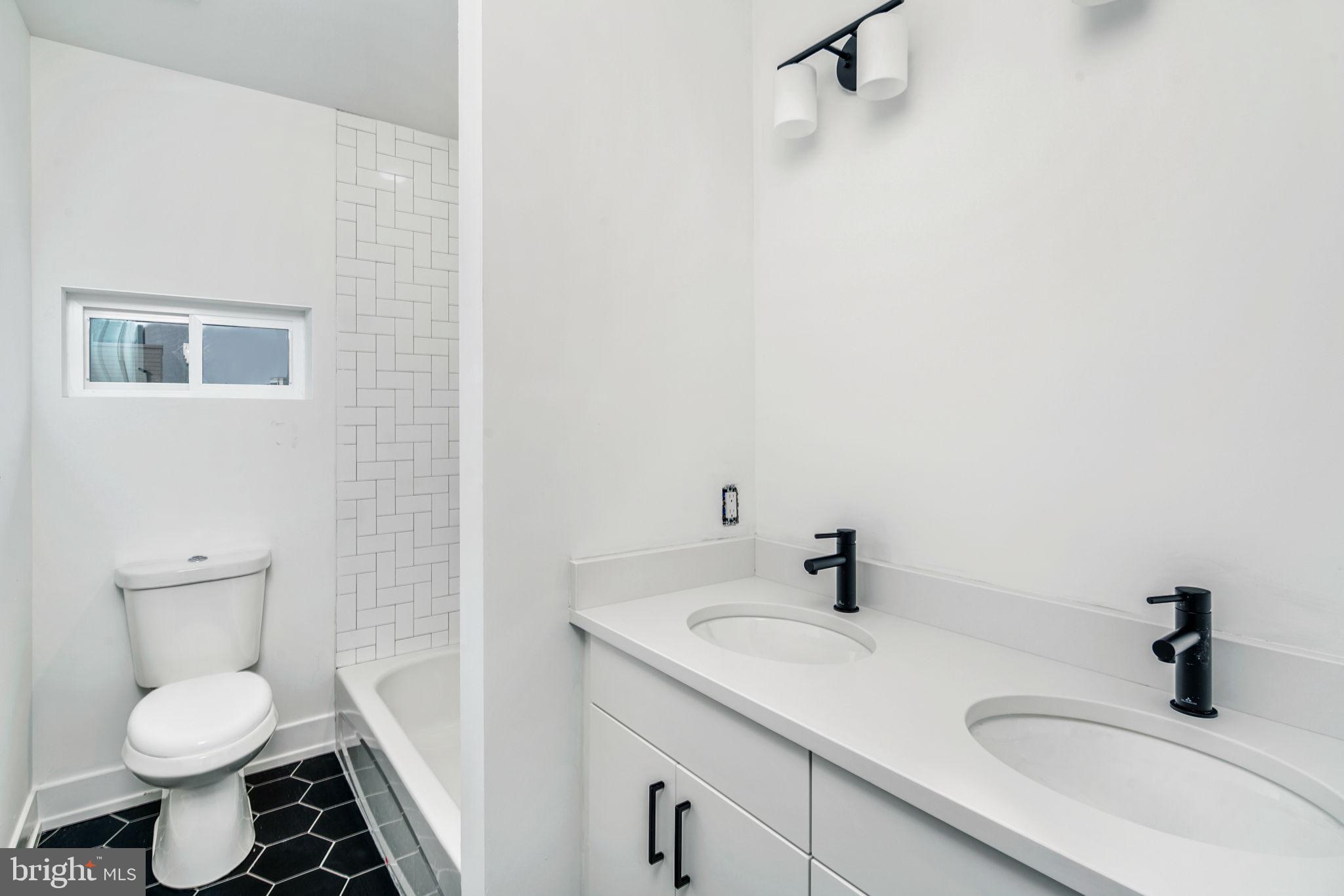 FRANCISVILLE - Residential Lease